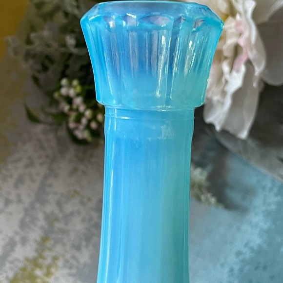 Blue Opaline Glass Vase - Picture 6 of 12